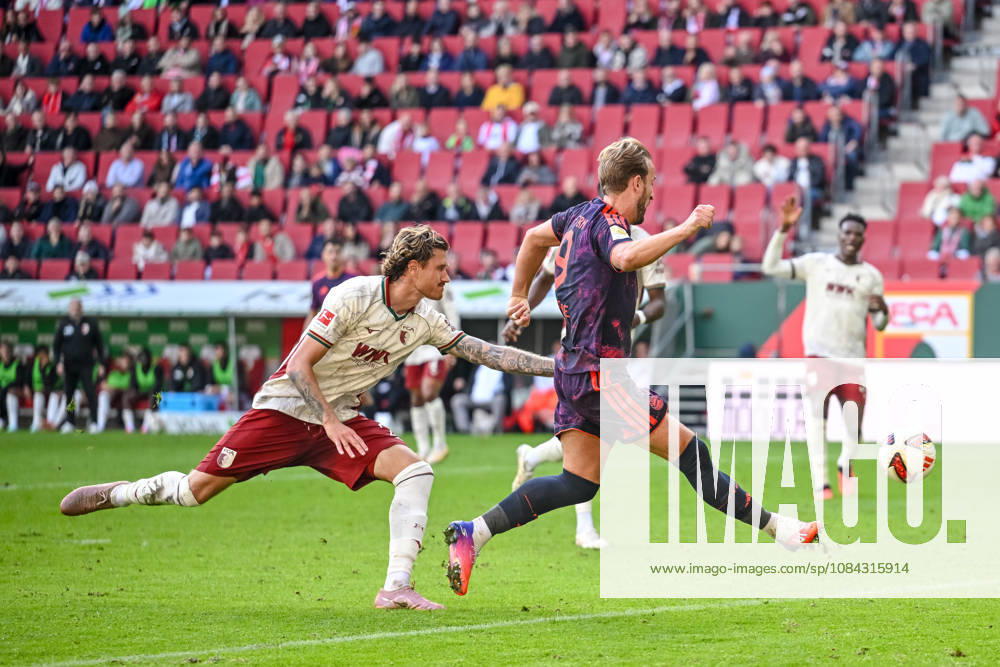 Calvin Brackelmann (FC Augsburg) und Harry Kane (FC Bayern Muenchen) im Zweikampf waehrend des spiels der 1. Bundesliga zwischen FC Augsburg und FC Bayern Muenchen, WWK Arena am 10. October 2026 in Augsburg, Deutschland. (Foto von Harry Langer DeFodi Images) +++ Calvin Brackelmann (FC Augsburg) und Harry Kane (FC Bayern Muenchen) battle for the ball during the Bundesliga match between FC Augsburg and FC Bayern Muenchen at WWK Arena on October 10, 2026 in Augsburg, Germany. (Photo by Harry Langer DeFodi Images) DFB DFL REGULATIONS PROHIBIT ANY USE OF PHOTOGRAPHS AS IMAGE SEQUENCES AND OR QUASI-VIDEO. (Photo by Harry Langer DeFodi Images) DFB DFL REGULATIONS PROHIBIT ANY USE OF PHOTOGRAPHS AS IMAGE SEQUENCES AND OR QUASI-VIDEO. -