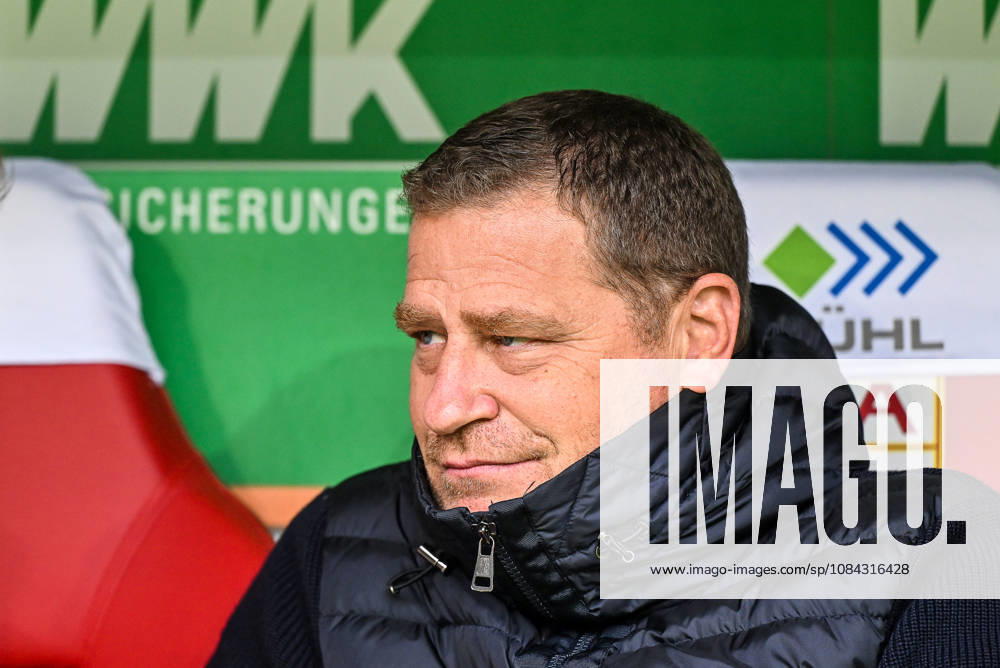 GER, Fußball, Herren, 1. Bundesliga, 5. Spieltag, FC Augsburg vs FC Bayern München Max Eberl (Bayern Muenchen) Augsburg WWK-Arena Bayern Deutschland