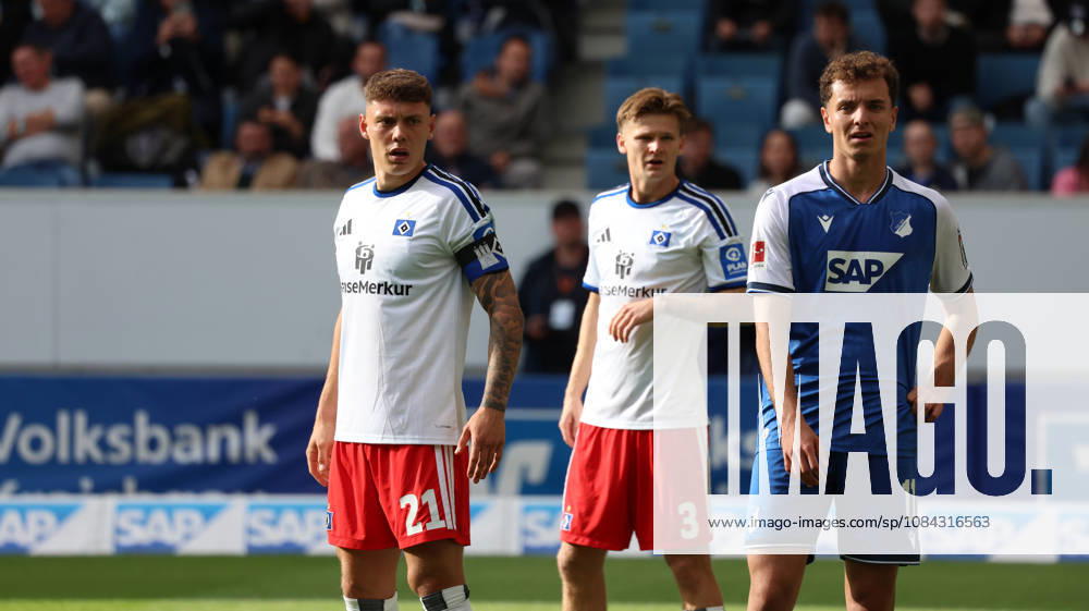 Fussball 1.Bundesliga, TSG 1899 Hoffenheim - Hamburger SV v.l. Nicolai Remberg (Hamburger SV) Sinsheim