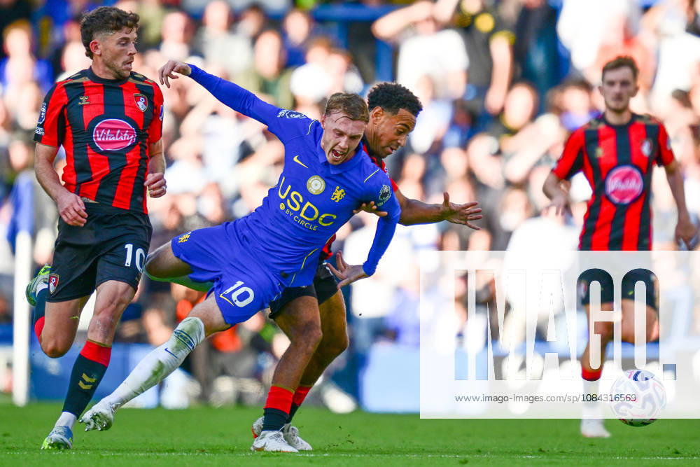 Chelsea v Bournemouth, Premier League AFC Bournemouth midfielder Tyler Adams (12) fouls Chelsea midfielder Cole Palmer (10) during the Premier League match between Chelsea and Bournemouth at Stamford Bridge, London, UK on 10 October 2026. London Stamford Bridge Greater London UK Editorial use only DataCo restrictions apply See www.football-dataco.com ,