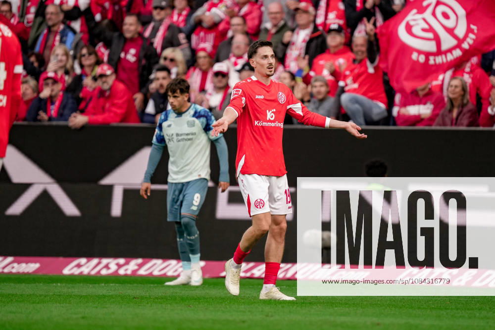 Deutschland: Fussball Saison 2026 2027 , 1. Bundesliga , 5. Spieltag , 1. FSV Mainz 05 vs. Bayer 04 Leverkusen - MEWA-Arena (Mainz) : Anthony Caci (1. FSV Mainz 05, 19) Geste, Gestik, Emotion, nach dem Tor Mainz MEWA-Arena Deutschland Germany