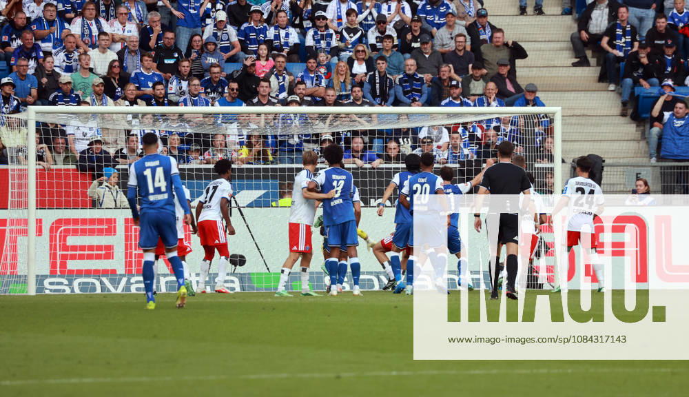 TSG 1899 Hoffenheim - Hamburger SV Deutschland, Sinsheim, 10.10.2026, Fussball, Bundesliga, Saison 2026 2027, TSG 1899 Hoffenheim - Hamburger SV: Sebastian Bornauw (Hamburger SV); Eigentor 1:1 Bornauw.