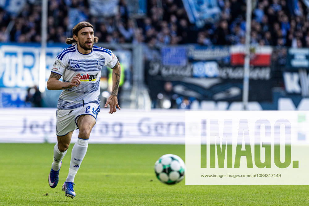 3.Liga: MSV Duisburg TSG Hoffenheim II; 10.10.2026 Joshua Bitter (MSV Duisburg, 29) 3.Liga 8.Spieltag: MSV Duisburg TSG Hoffenheim II; Schauinsland-Reisen-Arena, Duisburg, 10.10.2026 DFB regulations prohibit any use of photographs as image sequences and or quasi video.