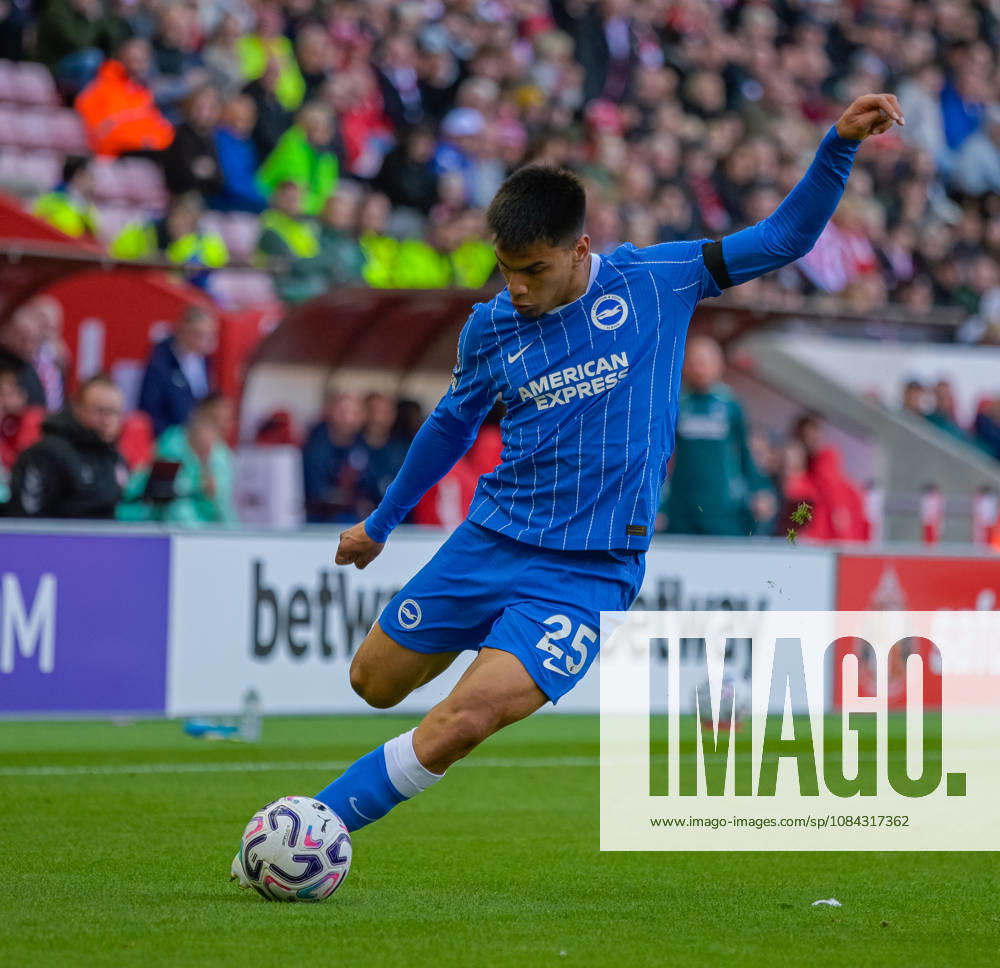 Sunderland v Brighton, Premier League, Football, Stadium Of Light, Sunderland UK - 10 Oct 2026 Diego Gomez of Brighton & Hove Albion Football Club crosses the ball in Sunderland Stadium Of Light Tyne and Wear UK, UK NEWSPAPERS OUT