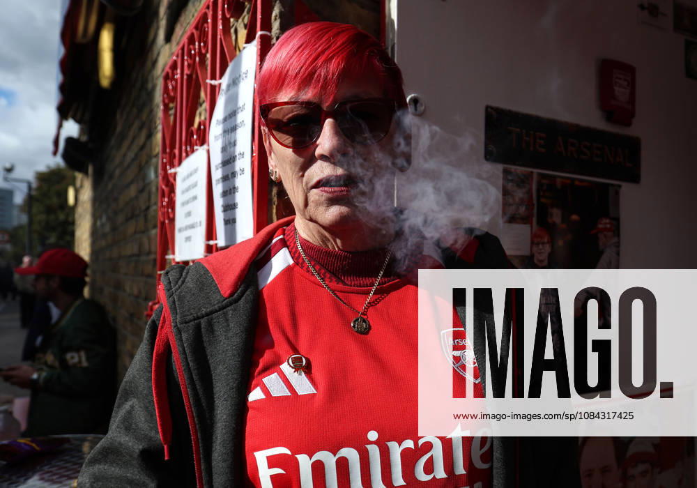 Arsenal v Leeds United 10 October 2026, London - Premier League Football - Arsenal v Leeds United - An Arsenal fan - Photo: Charlotte Wilson Offside. London UK