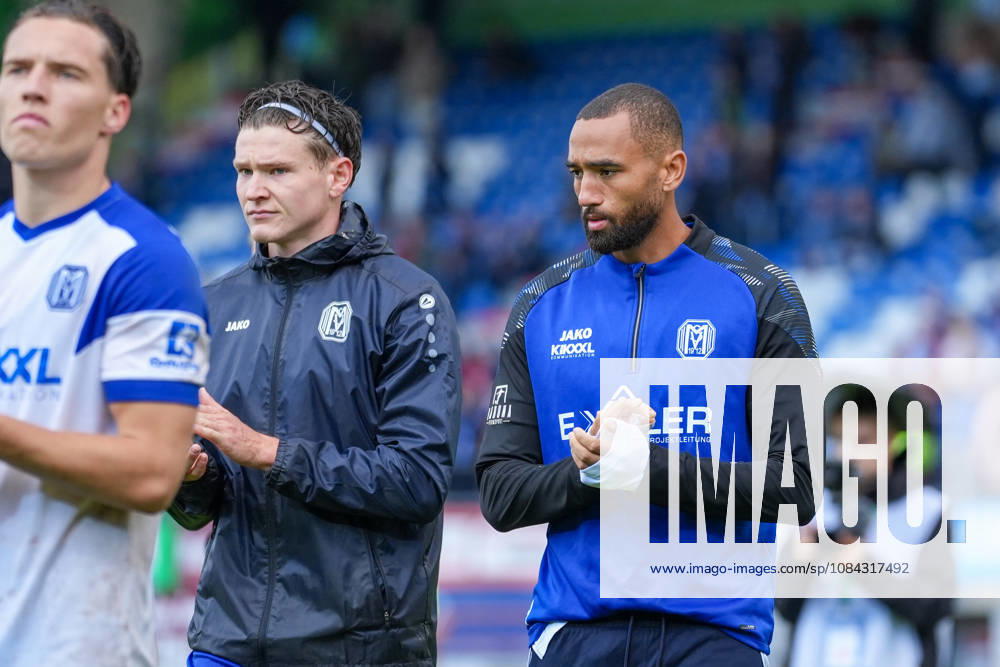 Deutschland: Fussball, 3. Liga, 8. Spieltag, Hänsch-Arena, Meppen, Emsland, Niedersachsen, SV Meppen vs. VfB Stuttgart U21, U 21 VfB Stuttgart II: Die beiden Stürmer Richard Meier (SV Meppen, 13) und Cyrill Akono (SV Meppen, 9) zünden bisher noch nicht ganz