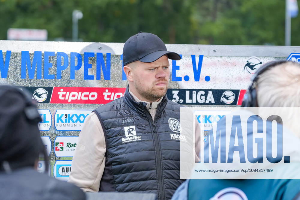 Deutschland: Fussball, 3. Liga, 8. Spieltag, Hänsch-Arena, Meppen, Emsland, Niedersachsen, SV Meppen vs. VfB Stuttgart U21, U 21 VfB Stuttgart II: Lucas Beniermann (Trainer, SV Meppen) im Interview