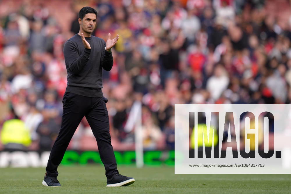 10th October 2026; Emirates Stadium, London, England; Premier League Football, Arsenal versus Leeds United; Arsenal Manager Mikel Arteta applauds home supporters after his side& x2019;s 2-1 victory TomxMajor