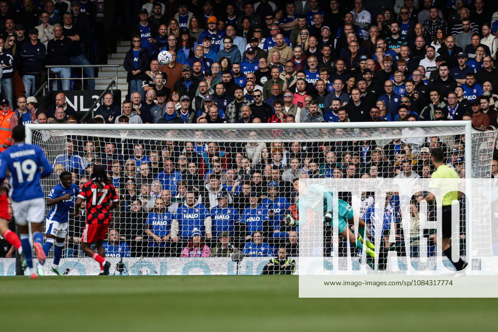 10th October 2026; Portman Road, Ipswich, Suffolk, England; Premier League Football, Ipswich Town versus Fulham; Christian Walton of Ipswich Town sees the ball over the bar AndyxSkinner