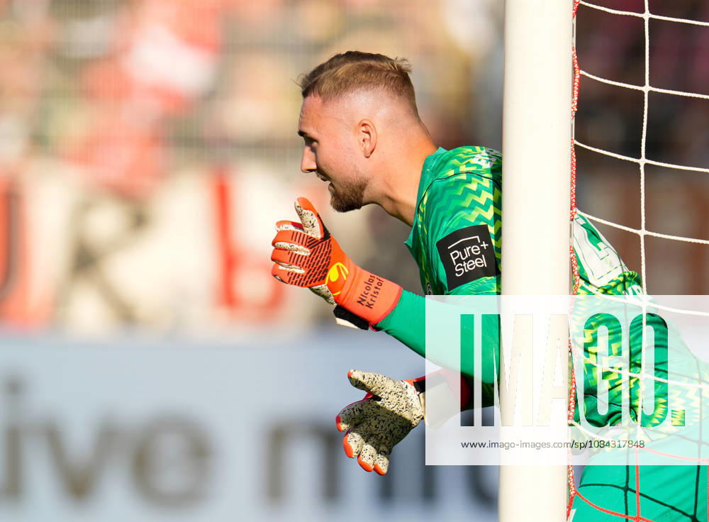Nicolas Kristof (SV Elversberg, 20) gestikuliert. GER, 1.FC Union Berlin vs SV Elversberg, 1. Bundesliga, 5. Spieltag, Saison 2026-27, Stadion An der Alten Foersterei, Berlin, 10.10.2026 DFL REGULATIONS PROHIBIT ANY USE OF PHOTOGRAPHS AS IMAGE SEQUENCES AND OR QUASI-VIDEO 1.FC Union Berlin vs SV Elversberg, 1. Bundesliga, 5. Spieltag, Saison 2026-27, 10.10.2026 Berlin