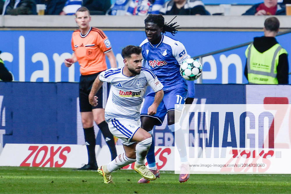V. li. im Zweikampf Can Coskun (Duisburg 27) Luis Engelns (Hoffenheim 17) 10.10.2026 ¢ Fussball ¢ MSV Duisburg vs TSG 1899 Hoffenheim II, Schauinsland-Reisen-Arena, Duisburg, DFB DFL REGULATIONS PROHIBIT ANY USE OF PHOTOGRAPHS AS IMAGE SEQUENCES AND OR QUASI-VIDEO NRW Germany