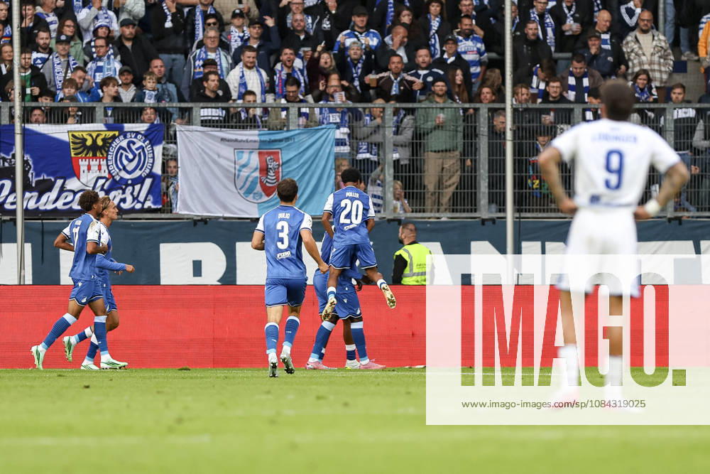 GER, Fussball, Herren, 3. Liga, Saison 2026 2027, MSV Duisburg - TSG Hoffenheim II Blessing Miguel Makanda (TSG II) Torjubel, jubelt mit seiner Mannschaft nach dem Treffer zum 0:2 Duisburg schauinsland-reisen-Arena Nordrhein-Westfalen Deutschland