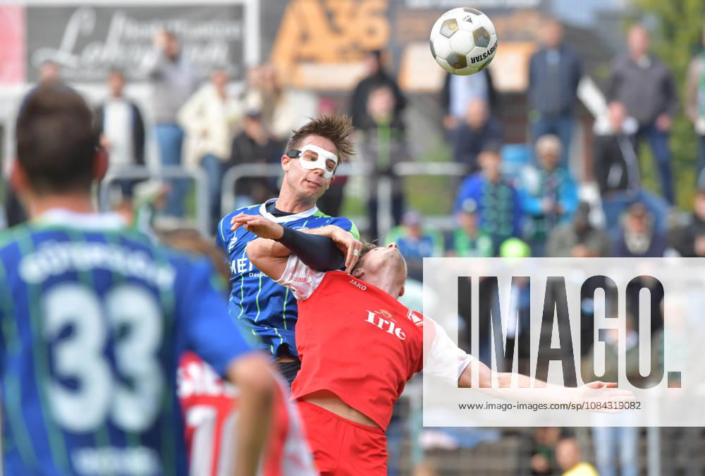GER, Fussball, Regionalliga West, Saison 2026 2027, 12. Spieltag, Ohlendorf Stadion im Heidewald, Gütersloh FC Gütersloh - SF Siegen 0 : 5 Jannik Borgmann (FC Gütersloh), Aktion, Einzelbild, Quer,