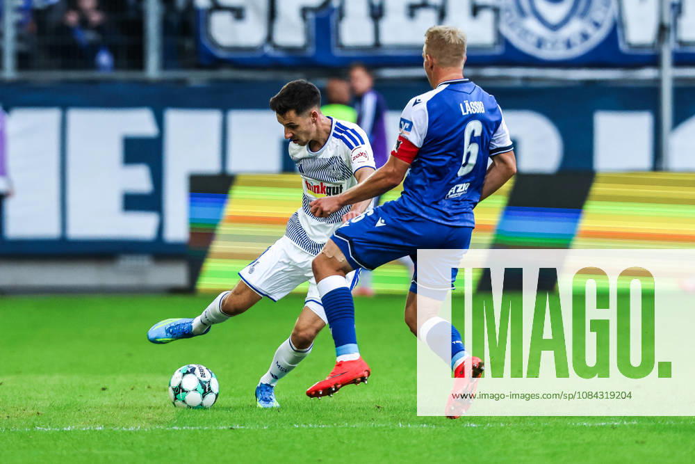 Fussball, 3.Liga Saison 2026 2027 8.Spieltag MSV Duisburg - TSG 1899 Hoffenheim II 10.10.2026, schauinsland-reisen-arena Conor Noß (MSV Duisburg,14) Valentin Lässig (Hoffenheim, 6) Duisburg schauinsland-reisen-arena Nordrhein-Westfalen Deutschland