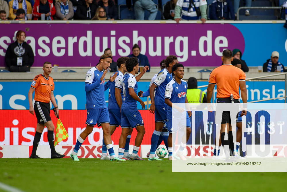 GER, Fussball, Herren, 3. Liga, Saison 2026 2027, MSV Duisburg - TSG Hoffenheim II Blessing Maleko Makanda (TSG II) Torjubel, jubelt mit seiner Mannschaft nach dem Treffer zum 0:2