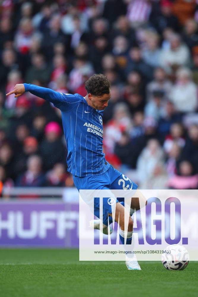 Sunderland v Brighton and Hove Albion - Premier League 2026 27 Maxim De Cuyper of Brighton and Hove Albion scores 1st goal during the Premier League 2026 27 match between Sunderland and Brighton & Hove Albion at Stadium of Light on October 10, 2026 in Sunderland, England. WARNING! This Photograph May Only Be Used For Newspaper And Or Magazine Editorial Purposes. May Not Be Used For Publications Involving 1 player, 1 Club Or 1 Competition Without Written Authorisation From Football DataCo Ltd. For Any Queries, Please Contact Football DataCo Ltd on +44 (0) 207 864 9121 Sunderland Stadium of Light England United Kingdom