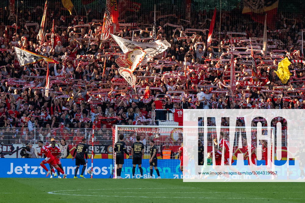 Deutschland: Fussball 1. Bundesliga, 5. Spieltag 2026 2027, 1.FC Union Berlin - SV Elversberg am 10.10.2026 in Berlin (Stadion An der Alten Försterei): Tor zum 1:0 Livan Burcu (1. FC Union Berlin, 9)