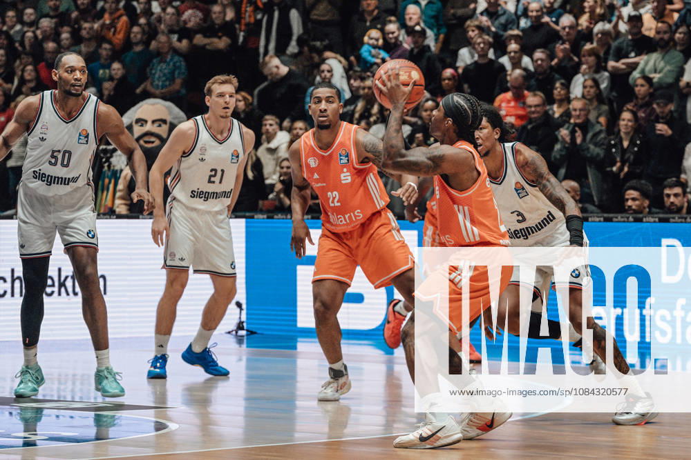 EasyCredit Basketball Bundesliga, 5. Spieltag, Niners Chemnitz -Bayern München 10.10.2026 ab 16:00 Uhr Chemnitz, Chemnitz Arena Im Foto: 50 Austin Wiley, 21 Justus Hollatz, 22 Nighaeal Ceaser, 02 Stefan Smith, 03 MarJon Beauchamp easyCredit Basketball Bundesliga, 5. Spieltag, Niners Chemnitz - Bayern München Chemnitz Sachsen Deutschland