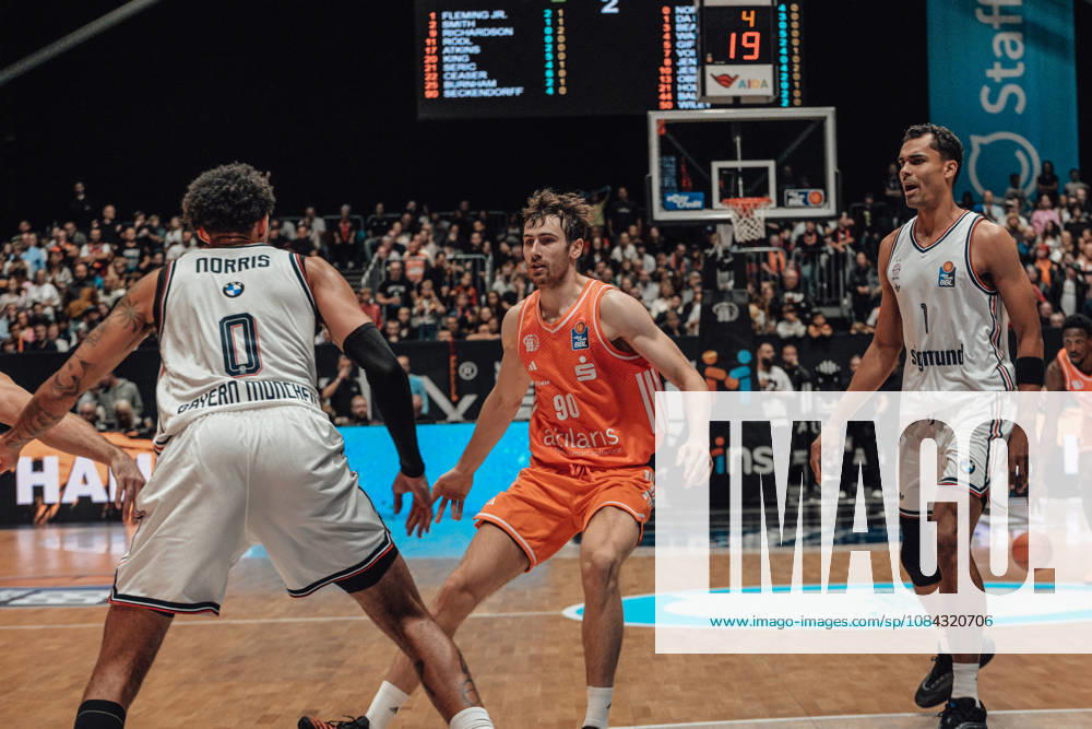 EasyCredit Basketball Bundesliga, 5. Spieltag, Niners Chemnitz -Bayern München 10.10.2026 ab 16:00 Uhr Chemnitz, Chemnitz Arena Im Foto: 00 Miles Norris, 90 Jannis von Seckendorf, 01 Oscar da Silva easyCredit Basketball Bundesliga, 5. Spieltag, Niners Chemnitz - Bayern München Chemnitz Sachsen Deutschland