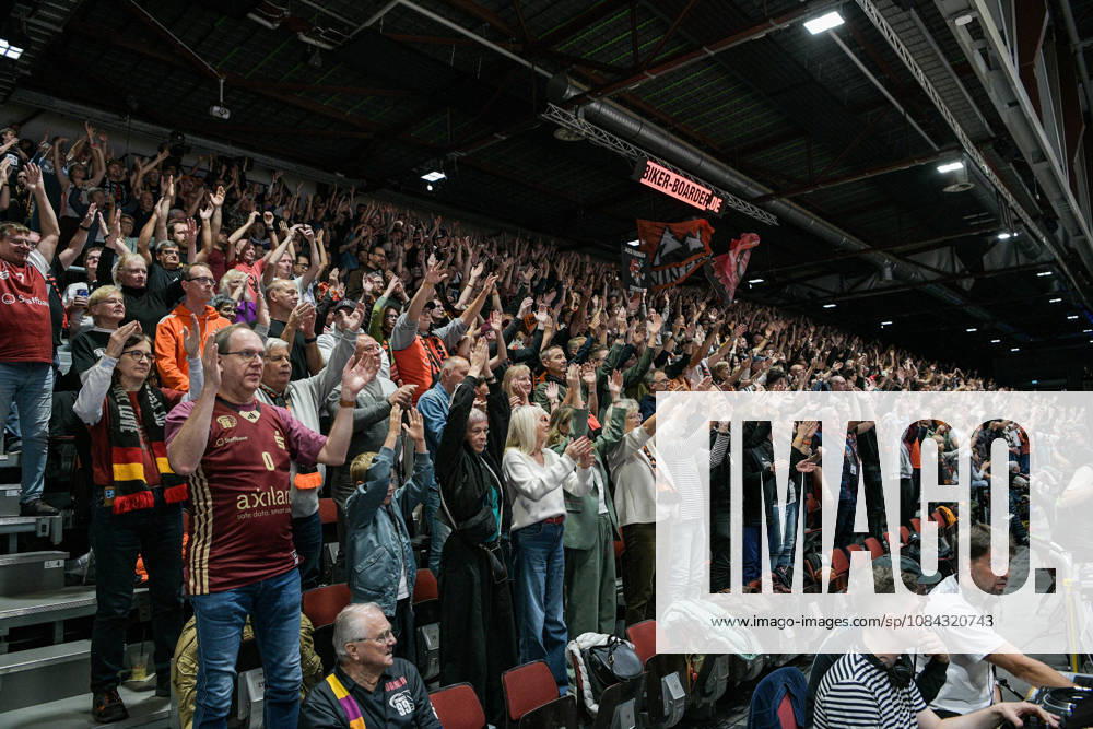 EasyCredit Basketball Bundesliga, 5. Spieltag, Niners Chemnitz -Bayern München 10.10.2026 ab 16:00 Uhr Chemnitz, Chemnitz Arena Im Foto: Fans Niners Chemnitz easyCredit Basketball Bundesliga, 5. Spieltag, Niners Chemnitz - Bayern München Chemnitz Sachsen Deutschland