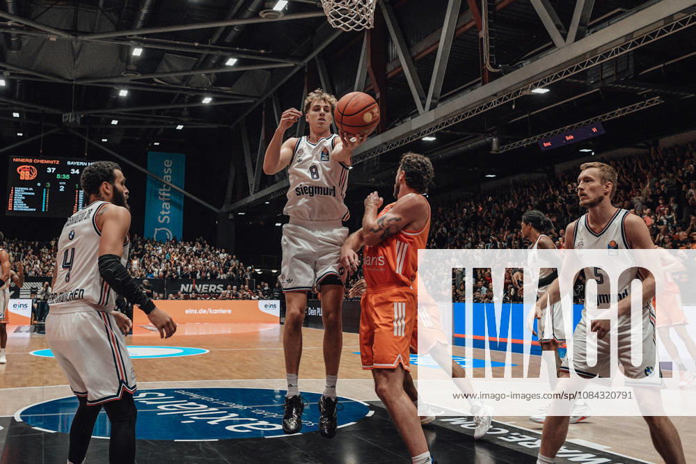 EasyCredit Basketball Bundesliga, 5. Spieltag, Niners Chemnitz -Bayern München 10.10.2026 ab 16:00 Uhr Chemnitz, Chemnitz Arena Im Foto: 04 Duane Washington JR., 08 Tobias Jensen, 25 Ben Burnham, 05 Niels Giffey easyCredit Basketball Bundesliga, 5. Spieltag, Niners Chemnitz - Bayern München Chemnitz Sachsen Deutschland