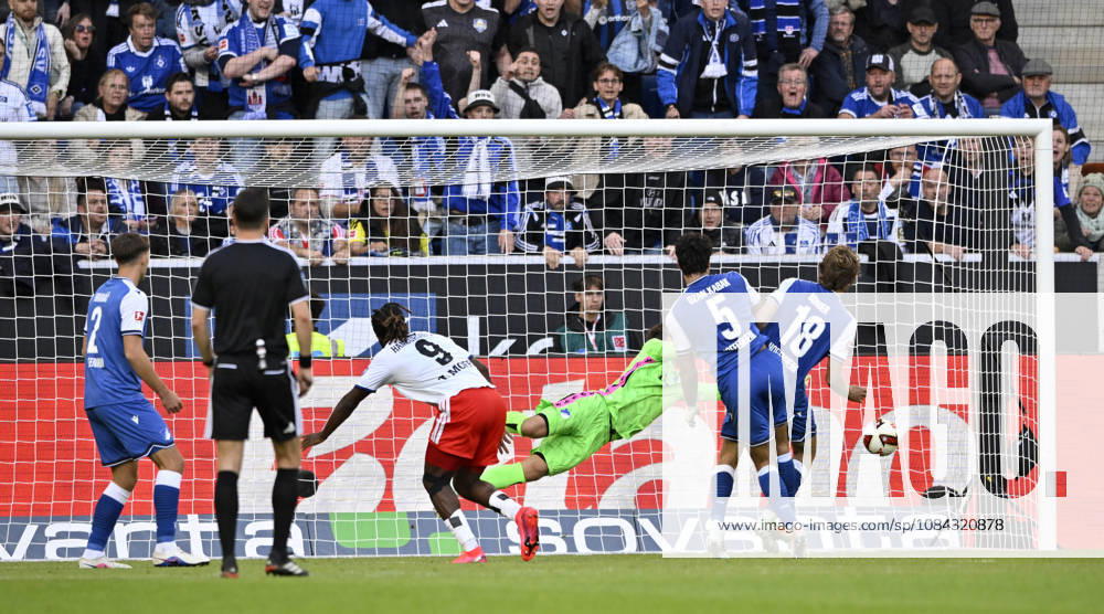 TOR zum 2:2 Terem Moffi Hamburger SV HSV (09) Torschuss Aktion Torchance Kopfballduell Zweikampf Aktion gegen Ozan Kabak TSG 1899 Hoffenheim (05) Wouter Burger TSG 1899 Hoffenheim (18) Torwart Oliver Baumann TSG 1899 Hoffenheim (01) Schiedsrichter Referee Harm Osmers TSG 1899 Hoffenheim vs Hamburger SV HSV 10.10.2026 DFL REGULATIONS PROHIBIT ANY USE OF PHOTOGRAPHS AS IMAGE SEQUENCES AND OR QUASI-VIDEO TSG 1899 Hoffenheim vs Hamburger SV HSV