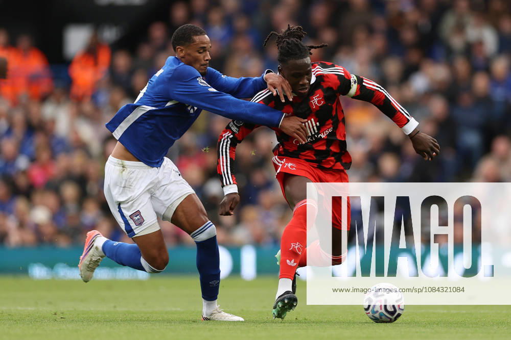 Ipswich Town v Fulham, Premier League Emersonn Correia da Silva of Ipswich Town pressures Calvin Bassey of Fulham during the Ipswich Town v Fulham Premier League match at Portman Road, Ipswich, England on 10 October 2026 Credit: Tiego Grenho Every Second Media Editorial use only. All images are copyright Every Second Media Limited. No images may be reproduced without prior permission. All rights reserved. Premier League and Football League images are subject to licensing agreements with Football DataCo Limited. see https: www.football-dataco.com