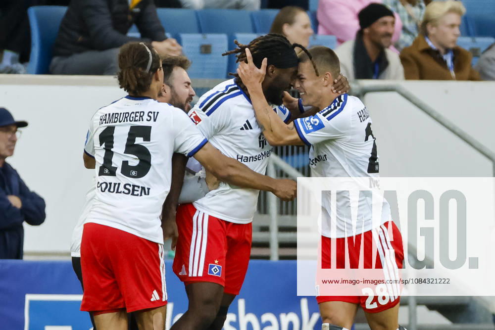 Torjubel Hamburger SV beim 2:2 durch Terem Moffi (Hamburger SV, 09), Freude, Begeisterung, positive Emotionen, Torerfolg , Deutschland, Fussball, 1. Bundesliga, 5.Spieltag, 2026 2027, TSG Hoffenheim vs. Hamburger SV, 10.10.2026, Sinsheim SNP Arena Deutschland