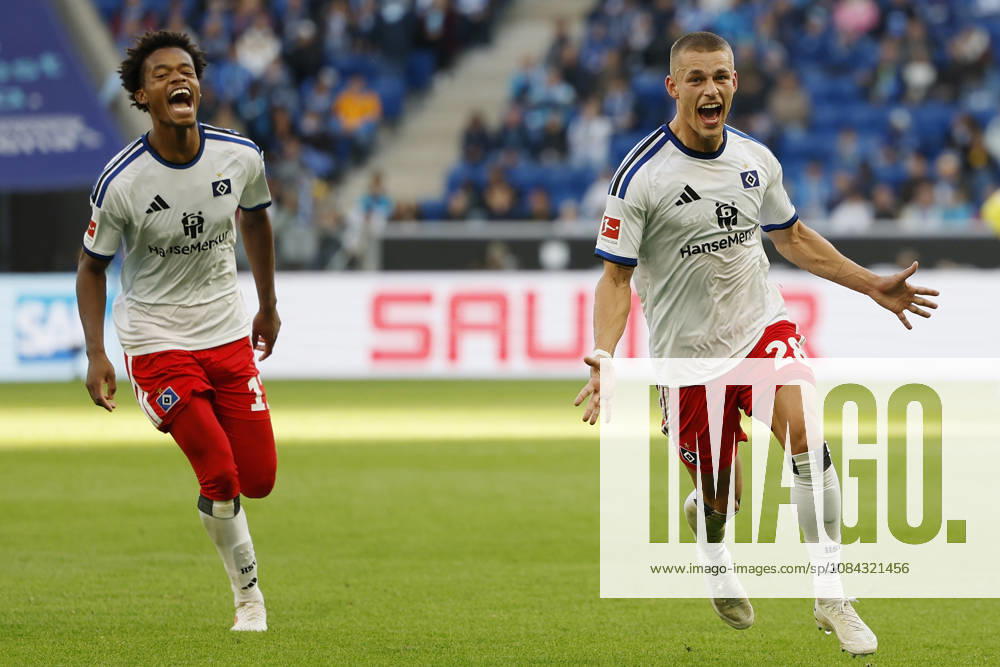V.l.n.r. Warmed Omari (HSV) und Torschuetze, Scorer Miro Muheim (HSV), Jubel nach dem Tor zum 2:3, jubelnd, bejubelt, jubelt, jubeln, Cheers after the goal, cheering, celebrated, cheers, cheering, emotions: im Bundesliga-Spiel zwischen der TSG 1899 Hoffenheim und dem Hamburger SV in der PreZero Arena, Sinsheim, Deutschland, am 10. Oktober 2026. in action during the Bundesliga match between TSG 1899 Hoffenheim and Hamburger SV at the PreZero Arena, Sinsheim, Germany, on October 10, 2026. DFB DFL REGULATIONS PROHIBIT ANY USE OF PHOTOGRAPHS AS IMAGE SEQUENCES AND OR QUASI-VIDEO,