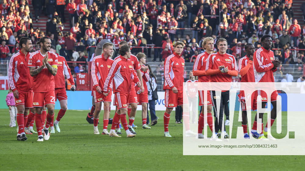 Im Bild v.l.: Union siegt nach 90 plus 2 Minuten 1:0, Freude, Jubel, Zufriedenheit in den Gesichtern der Spieler, GER, Berlin, Fussball, 1. FC Union Berlin vs SV Elversberg, in der Alten Försterei, 10.10.2026, DFB DFL REGULATIONS PROHIBIT ANY USE OF PHOTOGRAPHS AS IMAGE SEQUENCES AND OR QUASI-VIDEO,