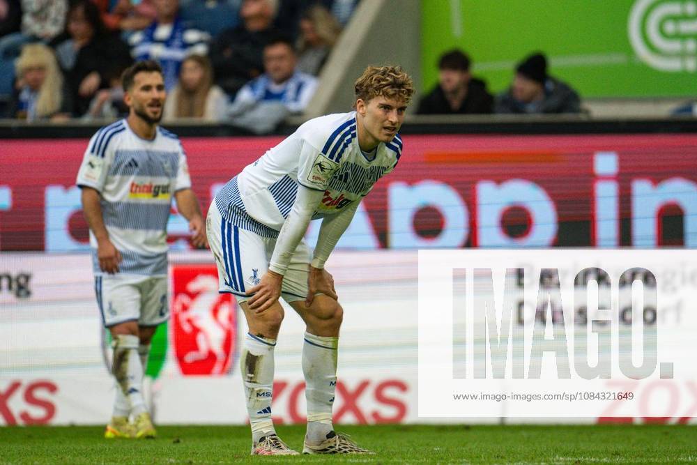Fußball 3.Liga MSV Duisburg - TSG Hoffenheim II am 10.10.26 in der Schauinsland-Reisen Arena in Duisburg Dominik Kother ( Duisburg ) Duisburg