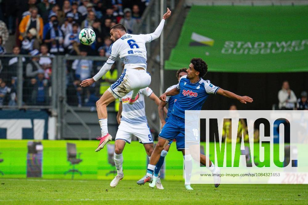 Fußball 3.Liga MSV Duisburg - TSG Hoffenheim II am 10.10.26 in der Schauinsland-Reisen Arena in Duisburg Rasim Bulic ( Duisburg ) Duisburg