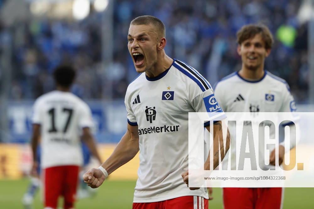 Torschuetze, Scorer Miro Muheim (HSV), Jubel nach seinem Tor zum 2:3, jubelnd, bejubelt, jubelt, jubeln, Cheers after the goal, cheering, celebrated, cheers, cheering, emotionsim Bundesliga-Spiel zwischen der TSG 1899 Hoffenheim und dem Hamburger SV in der PreZero Arena, Sinsheim, Deutschland, am 10. Oktober 2026. in action during the Bundesliga match between TSG 1899 Hoffenheim and Hamburger SV at the PreZero Arena, Sinsheim, Germany, on October 10, 2026. DFB DFL REGULATIONS PROHIBIT ANY USE OF PHOTOGRAPHS AS IMAGE SEQUENCES AND OR QUASI-VIDEO,