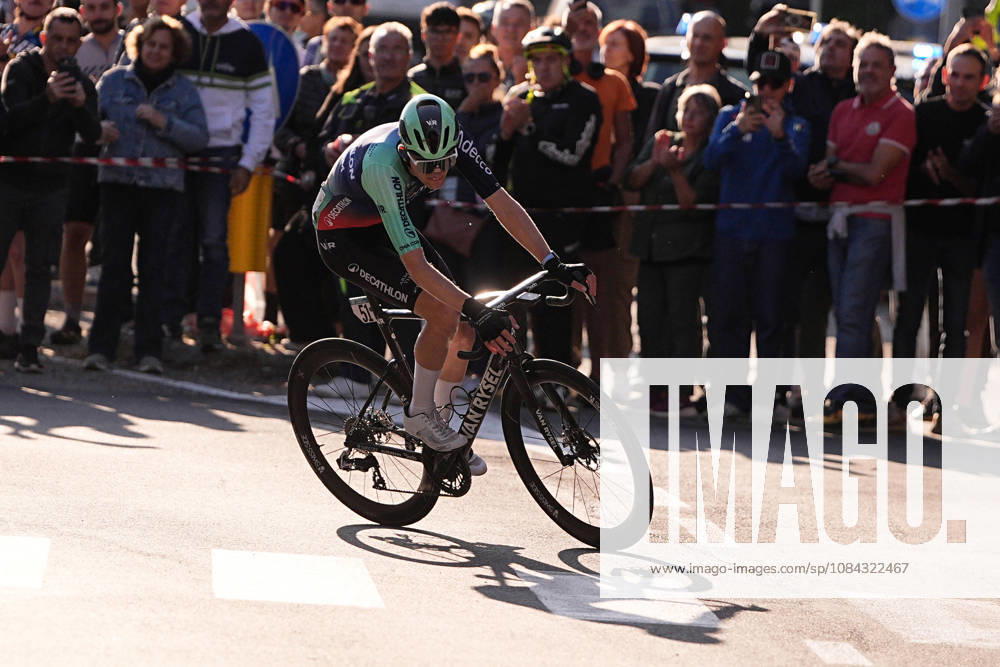 France s Paul Seixas of Decathlon CMA CGM Team winner of race during the 120th edition of the Il Lombardia, Tour of Lombardy cycling race, a 239 km one day race from Bergamo to Como on October 10, 2026, Italy.