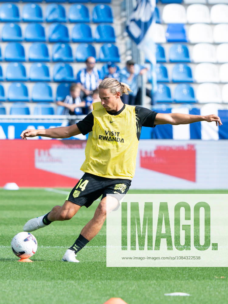 ESP: LaLiga EA Sports Deportivo Alaves v Atletico Madrid Marcos Llorente of Atletico de Madrid warms up during LaLiga EA Sports between Deportivo Alaves v Atletico Madrid played at Mendizorroza Stadium in Vitoria-Gasteiz on October 10, 2026 in Spain VITORIA GASTEIZ Spain Futbol