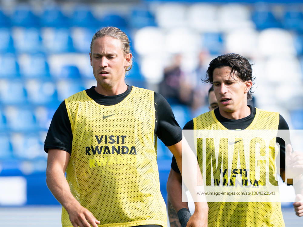 ESP: LaLiga EA Sports Deportivo Alaves v Atletico Madrid Marcos Llorente of Atletico de Madrid warms up during LaLiga EA Sports between Deportivo Alaves v Atletico Madrid played at Mendizorroza Stadium in Vitoria-Gasteiz on October 10, 2026 in Spain VITORIA GASTEIZ Spain Futbol