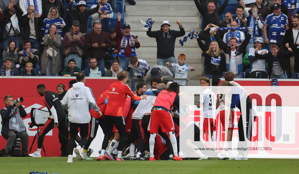 Sinsheim , Fußball Bundesliga TSG 1899 Hoffenheim vs. Hamburger SV , Jubel HSV