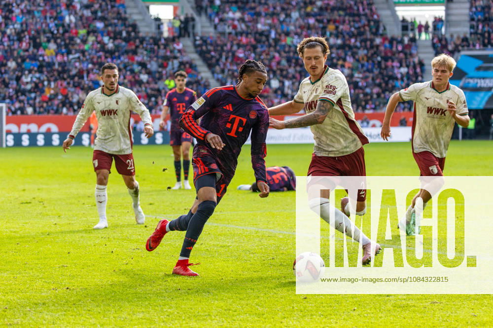 FC Augsburg - FC Bayern München Deutschland, Augsburg, 10.10.2026, Fussball, Bundesliga, Saison 2026 2027, FC Augsburg - FC Bayern München: Michael Olise (FC Bayern München).