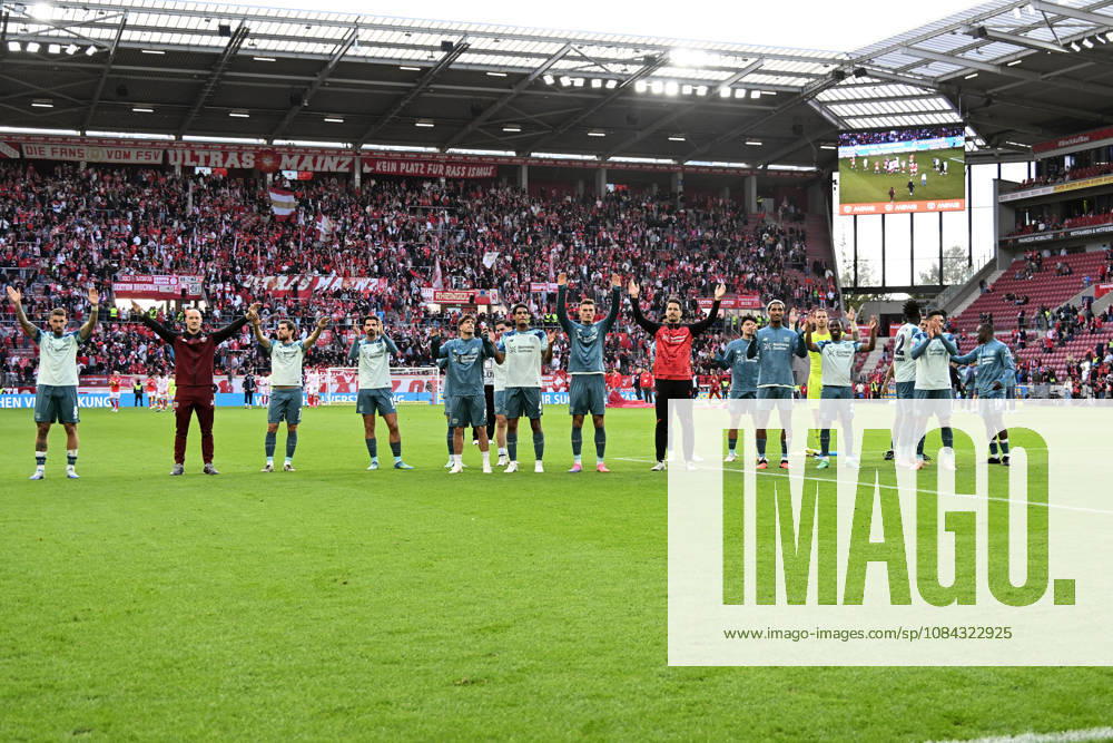 Fussball 1.Bundesliga, FSV Mainz 05 - Bayer 04 Leverkusen v.l. Jubel, Freude über den Sieg Mainz