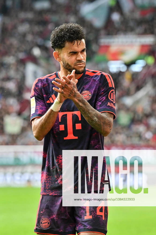 AUGSBURG, GERMANY; 10. OCTOBER: Luis DIAZ (FC Bayern Munich 14) during the Bundesliga Match between FC Augsburg vs. FC Bayern Munich at Matchday 5 at WWK-Arena DFL REGULATIONS PROHIBIT ANY USE OF PHOTOGRAPHS AS IMAGE SEQUENCES AND OR QUASI-VIDEO