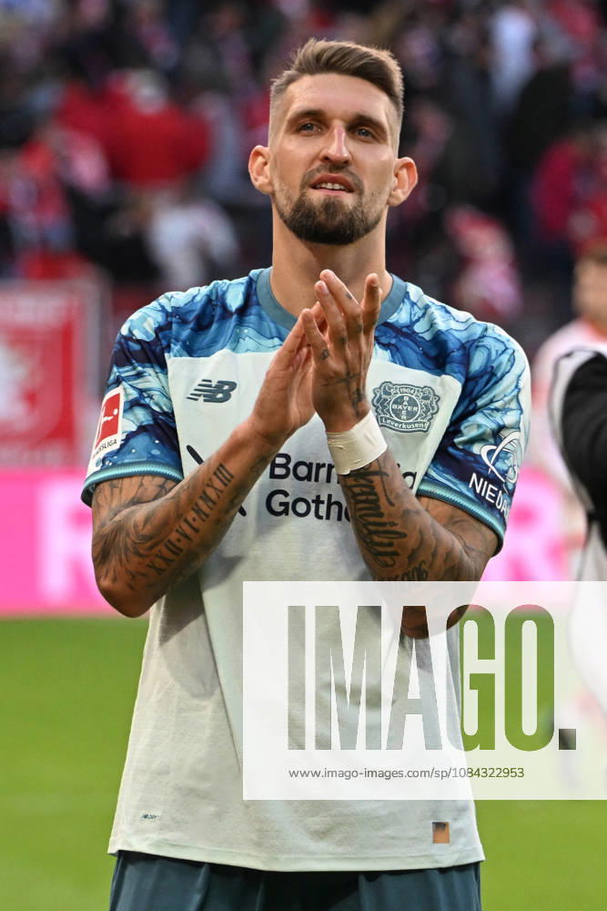 Fussball 1.Bundesliga, FSV Mainz 05 - Bayer 04 Leverkusen v.l. Jubel, Freude über den Sieg Robert Andrich (Bayer 04 Leverkusen) Mainz
