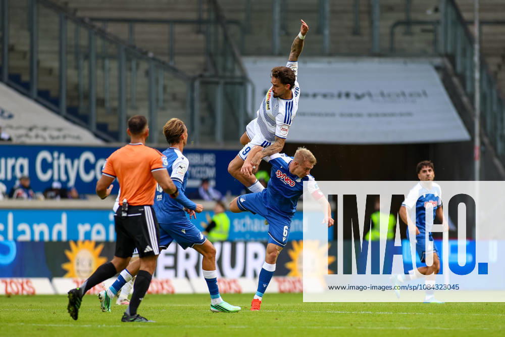 GER, Fussball, Herren, 3. Liga, Saison 2026 2027, MSV Duisburg - TSG Hoffenheim II Lex Tyger Lobinger (MSV) und Valentin Lässig (TSG II) im Kampf um den Ball