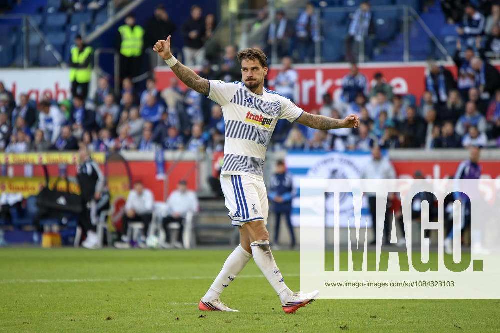 GER, Fussball, Herren, 3. Liga, Saison 2026 2027, MSV Duisburg - TSG Hoffenheim II Lex-Tyger Lobinger (Duisburg) gestikuliert, Gestik Duisburg schauinsland-reisen-Arena Nordrhein-Westfalen Deutschland