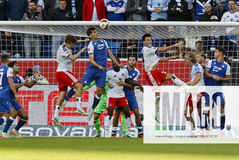 Im Strafraum von TSG Hoffenheim , Deutschland, Fussball, 1. Bundesliga, 5.Spieltag, 2026 2027, TSG Hoffenheim vs. Hamburger SV, 10.10.2026, Sinsheim SNP Arena Deutschland