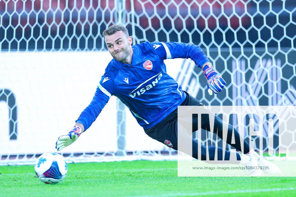 FC Zürich gegen FC Thun Brack Super League 10. Oktober 2026 Niklas Steffen (1, FC Thun) beim Warm-up. Fussball, Brack Super League, FC Zürich gegen FC Thun, 10. Oktober 2026, Stadion Letzigrund, Zürich, Schweiz. Zürich Stadion Letzigrund Zürich Schweiz