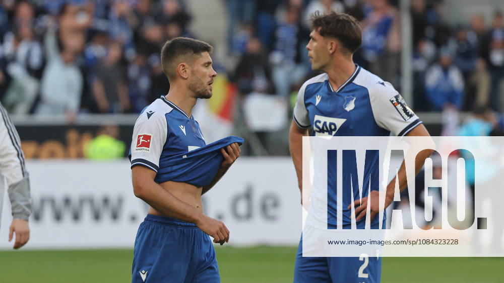 Sinsheim , Fußball Bundesliga TSG 1899 Hoffenheim vs. Hamburger SV , von links: Andrej Kramaric Robin Hranac ( Hoff )