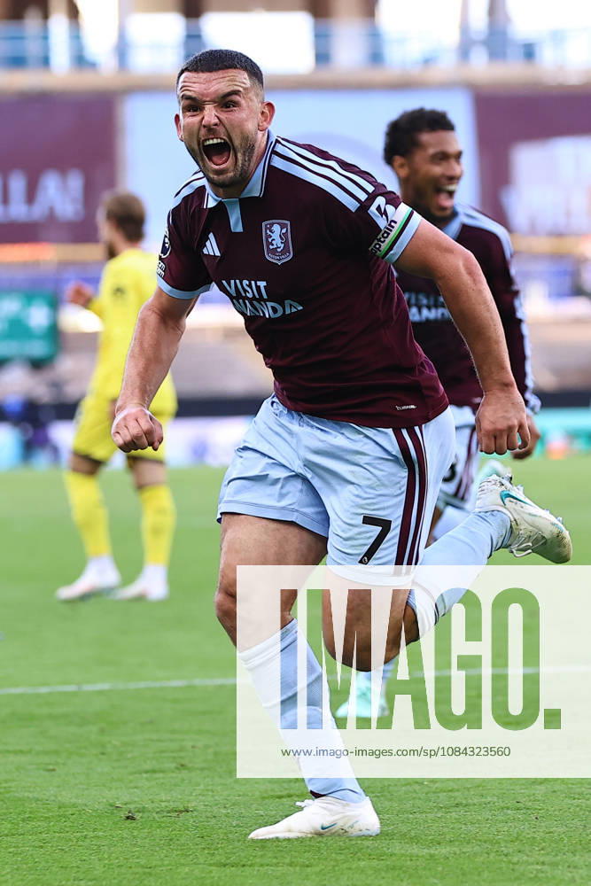 Aston Villa v Brentford, Premier League John McGinn of Aston Villa celebrates his goal making it 2-1 during the Aston Villa v Brentford Premier League match at Villa Park, Birmingham, England on 10 October 2026 Credit: Ryan Crockett Every Second Media Editorial use only. All images are copyright Every Second Media Limited. No images may be reproduced without prior permission. All rights reserved. Premier League and Football League images are subject to licensing agreements with Football DataCo Limited. see https: www.football-dataco.com