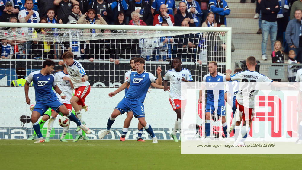 TSG 1899 Hoffenheim - Hamburger SV Deutschland, Sinsheim, 10.10.2026, Fussball, Bundesliga, Saison 2026 2027, TSG 1899 Hoffenheim - Hamburger SV: Miro Muheim (Hamburger SV); Tor 2:3 Muheim.