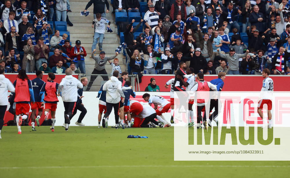 TSG 1899 Hoffenheim - Hamburger SV Deutschland, Sinsheim, 10.10.2026, Fussball, Bundesliga, Saison 2026 2027, TSG 1899 Hoffenheim - Hamburger SV: Miro Muheim (Hamburger SV); Jubel Tor 2:3 Muheim.