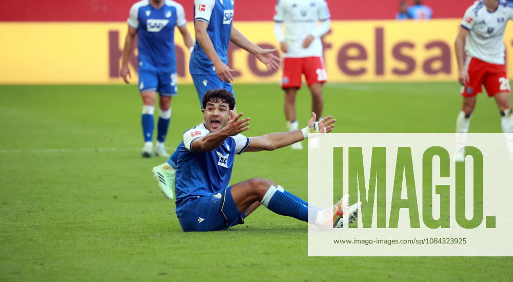 TSG 1899 Hoffenheim - Hamburger SV Deutschland, Sinsheim, 10.10.2026, Fussball, Bundesliga, Saison 2026 2027, TSG 1899 Hoffenheim - Hamburger SV: Ozan Kabak (TSG 1899 Hoffenheim).